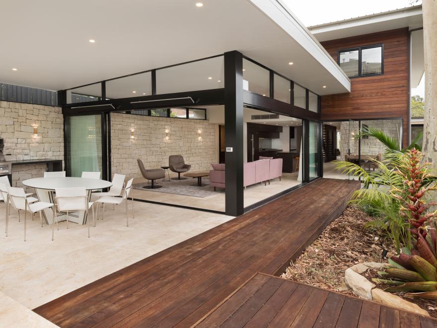 HR CONSTRUCTIONS NORTHBRIDGE